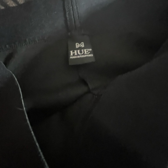 HUE Animal Print Ponte Knit black gold Legging LEOPARD SIZE Medium - Picture 9 of 9